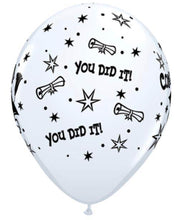 Load image into Gallery viewer, 11” congrats látex balloon