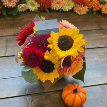 Load image into Gallery viewer, HARVEST Designer choice in color vase BEST SELLER