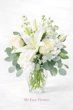Load image into Gallery viewer, Always Remembered in clear vase- Best seller
