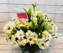 Load image into Gallery viewer, White basket
