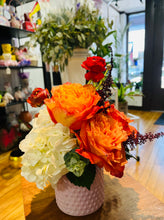 Load image into Gallery viewer, Designer choice bouquet SMALL Colorful vase

