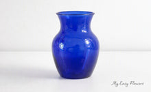 Load image into Gallery viewer, ELEGANT BLUE &amp; WHITE DESIGNER CHOICE IN BLUE VASE
