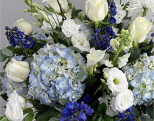 Load image into Gallery viewer, Designer choice masculine mix (blue and white)
